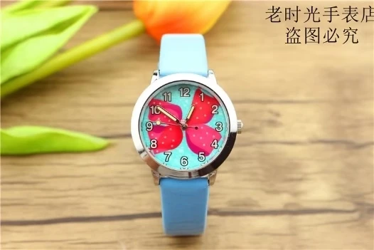 Модные детские милые Светящиеся в темноте Цифровые кварцевые часы для начальной