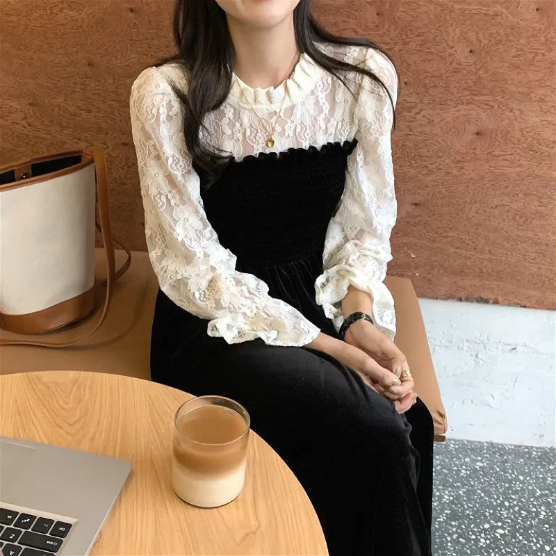 

Lace Vintage Dress Women O-Neck Elegant Black Dress Female Casual Patchwork Long Sleeve One-Piece Dress Korean Autumn 2020