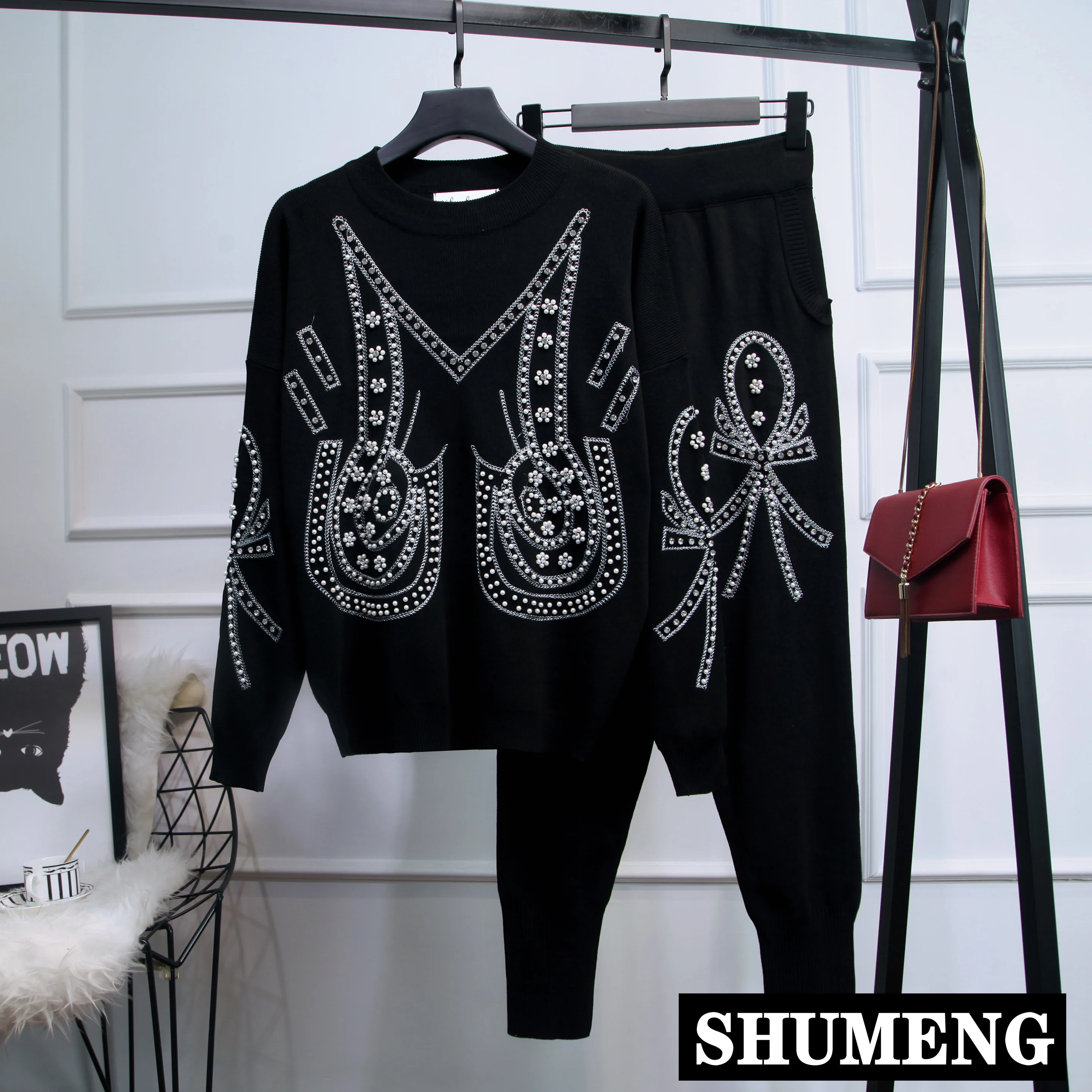 

Модный вязаный костюм для женщин, пуловер с круглым вырезом и бисером, свитер и брюки, комплект из двух предметов, свитер, зимний спортивный ...