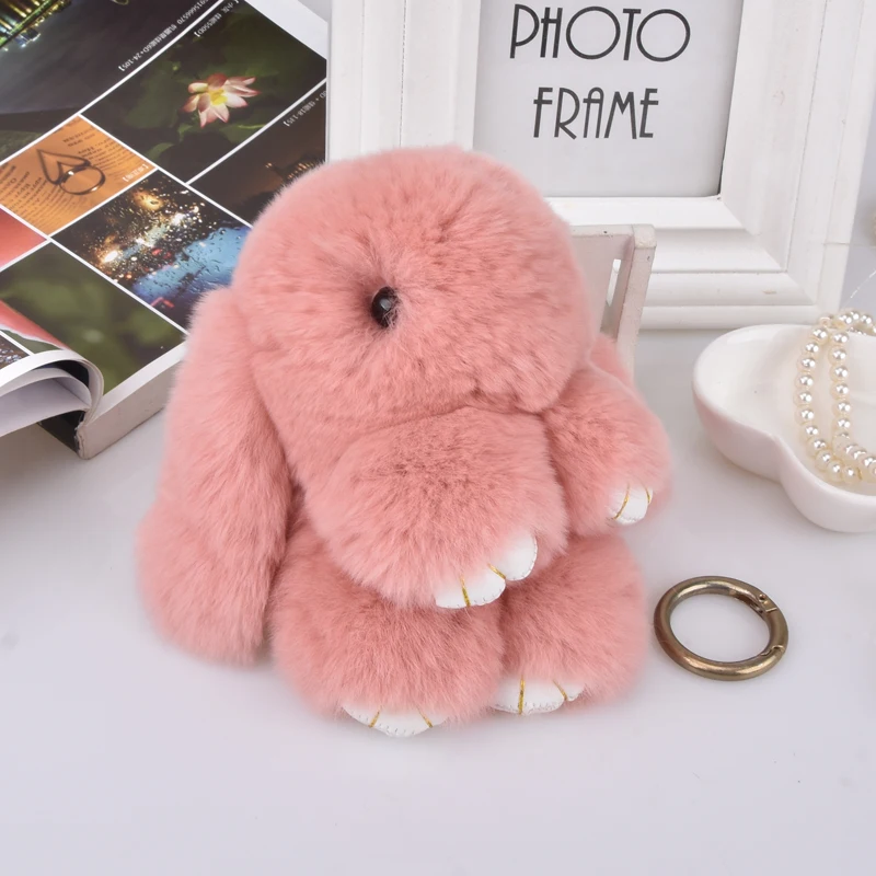 Брелок с помпоном из натурального кроличьего меха 13 см | Украшения и аксессуары