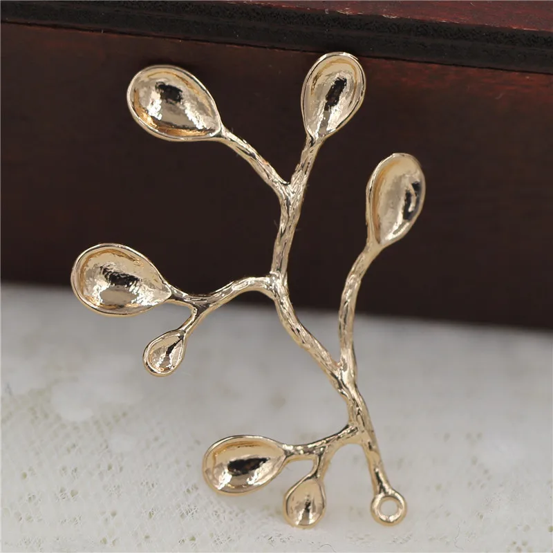 Денежное дерево фен шуй. Бонсай из проволоки. Хрустальное дерево. Статуэтки желтого цвета. Банзай дерево из проволоки.