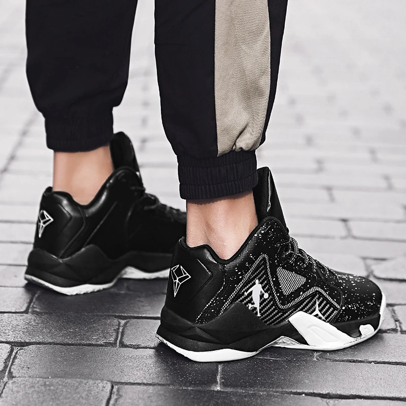 

Men's Basketball Shoes Breathable Cushioning Non-Slip Wearable Sports Shoes Gym Training Athletic Basketball Sneakers for Women