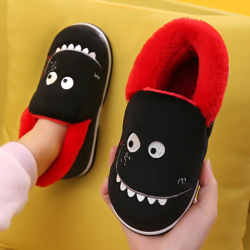 Зимние домашние тапочки детские с рисунками животных нескользящие теплые для