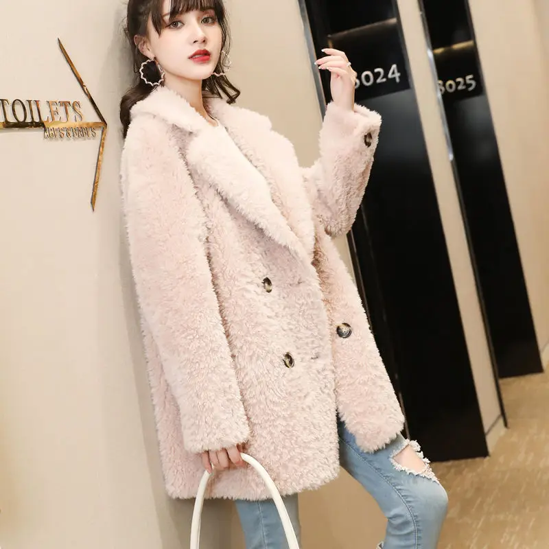 

Female Winter Real Fur Coat Korean Fashion Loose Lapel Genuine Fur Sheepskin Overcoat Women Thick Warm Sheep Shearing Jacket D94