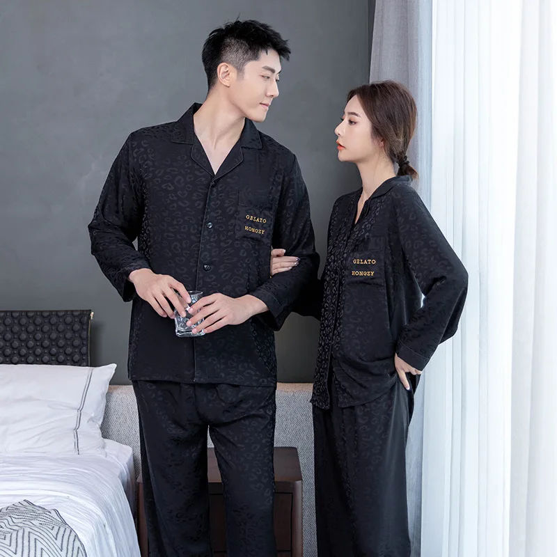 

Пижама женская, жаккардовый, Женский атласный комплект из двух предметов с длинным рукавом и пуговицами для влюбленных, домашняя одежда, се...
