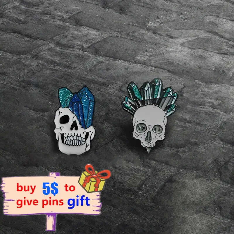 Цветочные эмалированные булавки с черепом Коллекция Pin Lapel с розой Гвоздики любви и смерти Романтическая брошь ювелирный подарок для друзей.