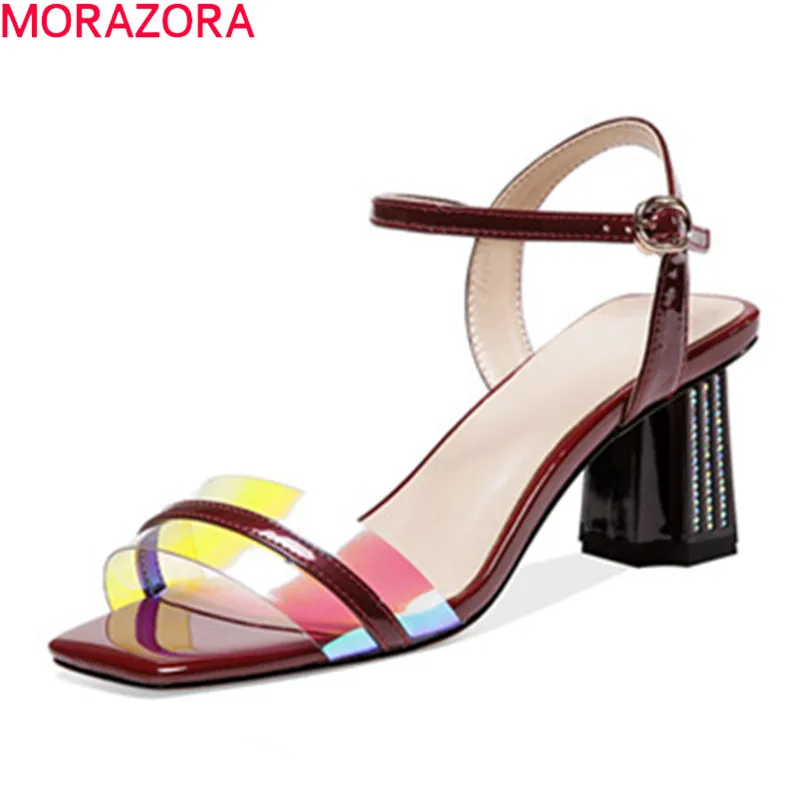 Женские туфли из натуральной кожи MORAZORA черные или белые вечерние на высоком