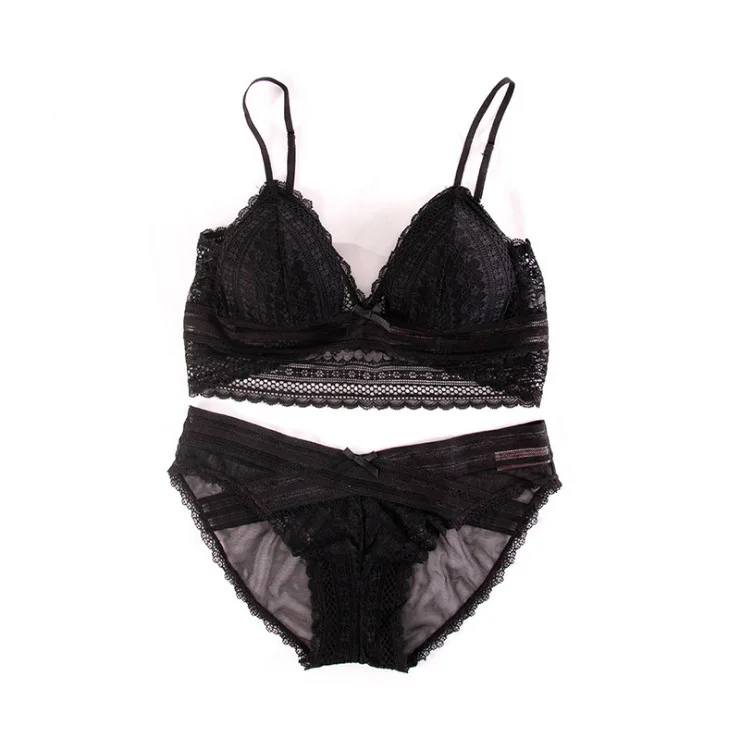 

Ms French Europe and the United States new sexy underwear suits lace beauty back hollow out without rims thin triangle cup size