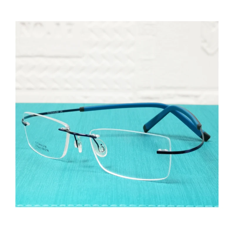 promotion LT754 ultra bendable hingeless pure titanium rimless IP vacuum color coating rectangle simple type precription glasses |