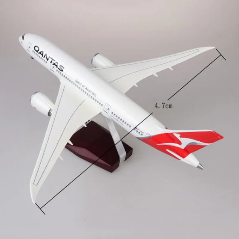 1/130 Scale 47cm Airplane B787 Dreamliner Aircraft QANTAS Airways Airlines Model W Light and Wheels Diecast Plastic Plane toy | Игрушки и