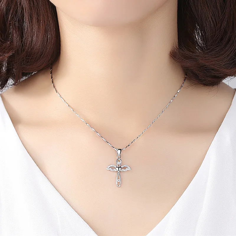 

Trendy Romantic Heart Cross Necklace for Women Angel Wings Zircon Pendant Clavicle Rhinestone Silver Color Jewelry Gift
