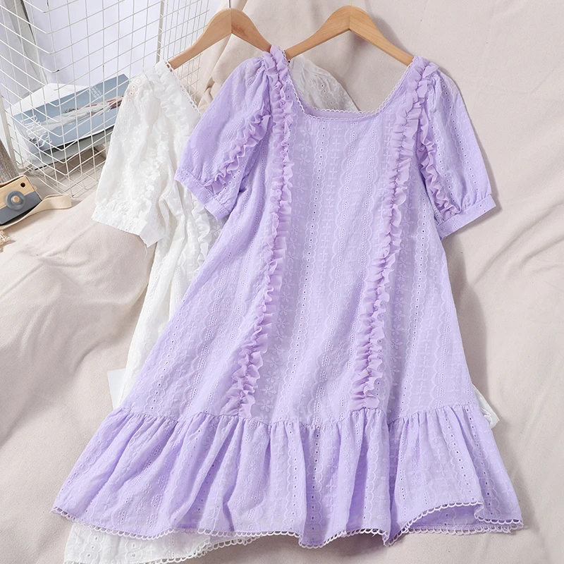 Милое ажурное кружевное платье с вышивкой в виде листьев лотоса маленькое