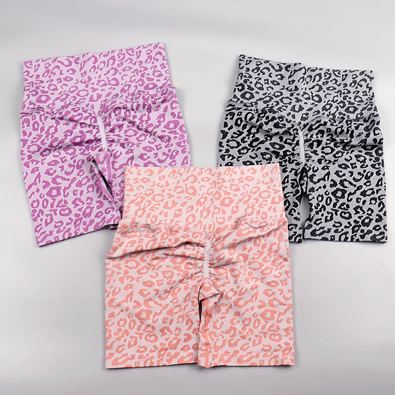 Спортивные бесшовные шорты с леопардовым принтом женские эластичные высокой