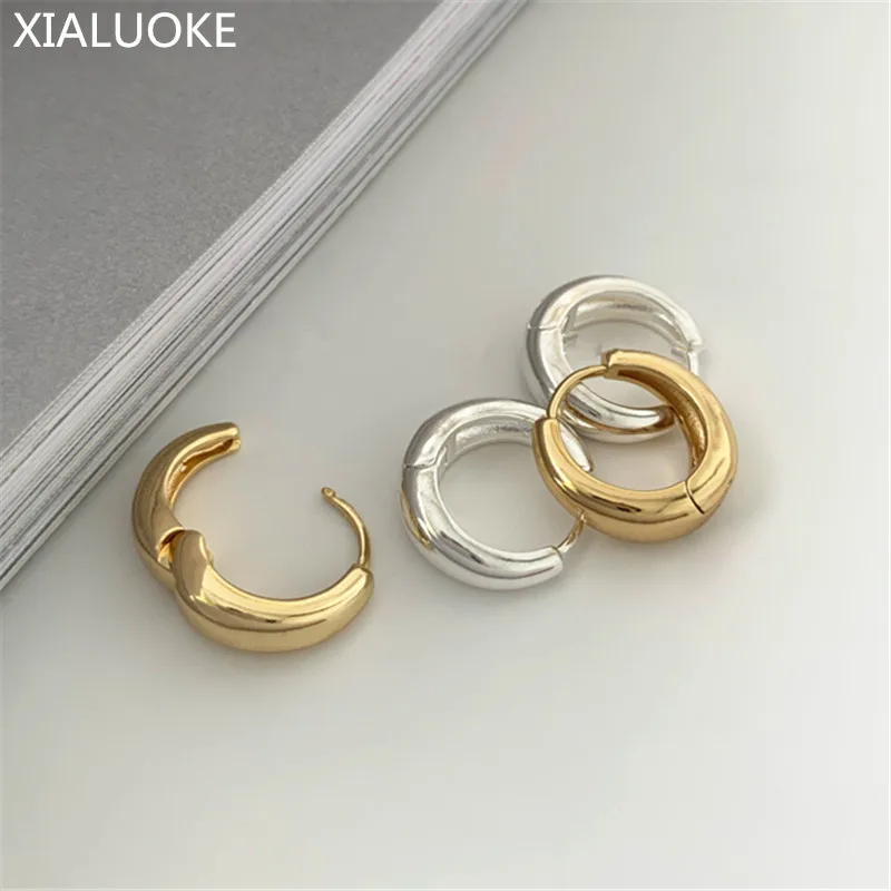 

XIALUOKE Retro Metal Geometry Round Clip-on Earrings For Women New Punk Hip Hop Rock Ear Bones Clip Stud Earrings Jewelry