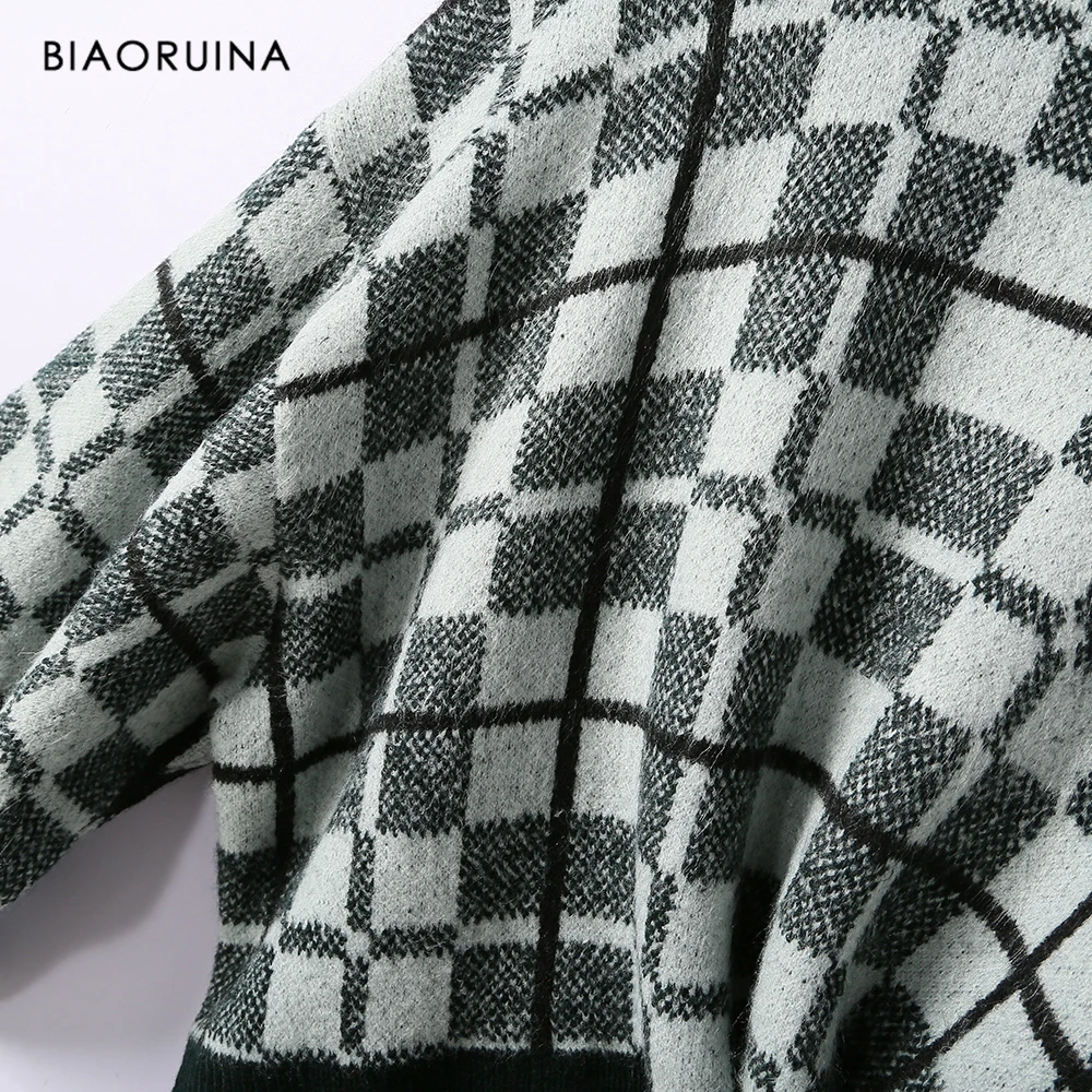 Женский вязаный свитер BIAORUINA в зеленую клетку с круглым вырезом и рукавом летучая
