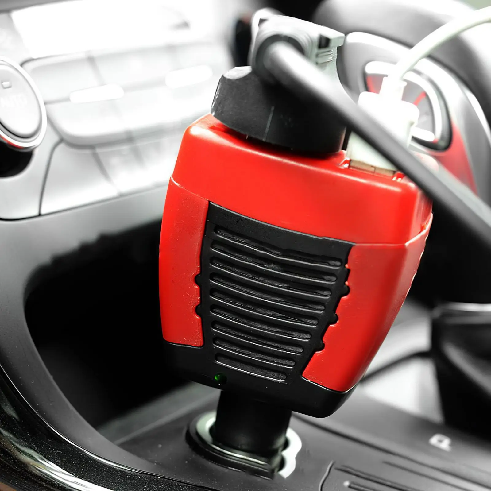 

Protection Universal Practical Easy to Use High Quality Car Power Inverter Multifunctional Power Inverter for Computer Car Phone