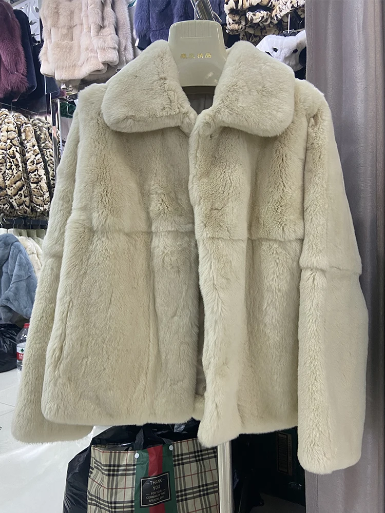 

Новое поступление, женская зимняя теплая очень мягкая Высококачественная куртка белого и серого цвета из натурального кролика Рекс, Женско...