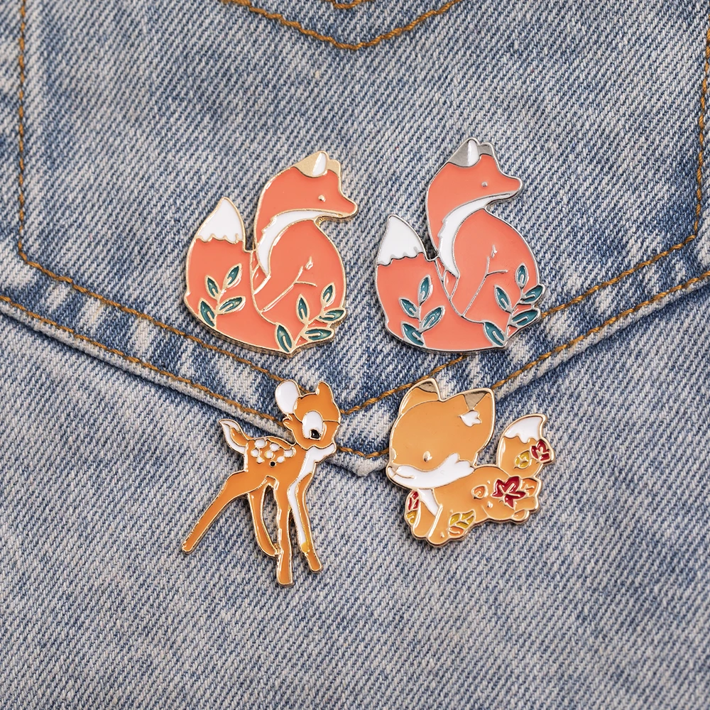 Эмалированная брошь в виде животного Золотая/Серебристая лисы из мультфильма |