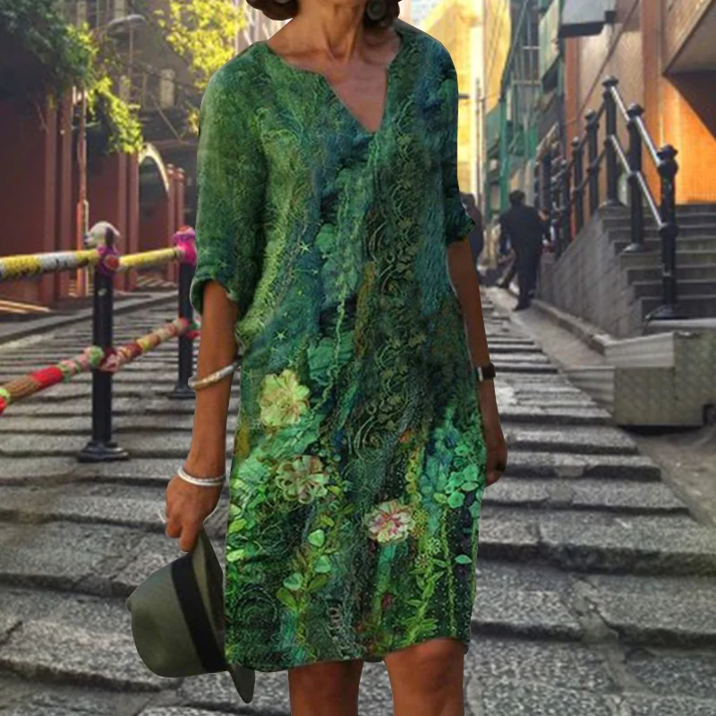 

Retro printed V-neck knee-length straight dress 2021 new women's casual geometric printed dress summer short sleeves