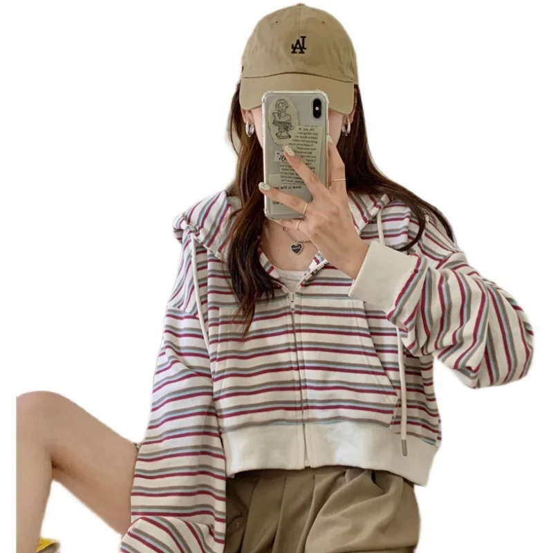 

Real of Autumn Clothing Wind Girl Short Stripe Cardigan Hooded