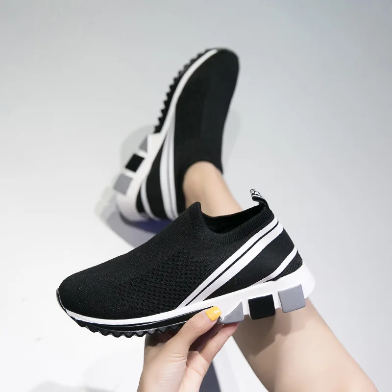 

MHYONS Socks women's shoes large size super fire 2019 new spring elastic sports shoes tide shoes