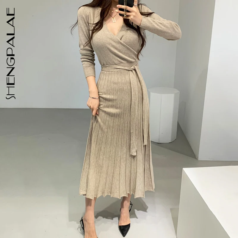 Платье SHENGPALAE женское весеннее модное однотонное с треугольным вырезом до