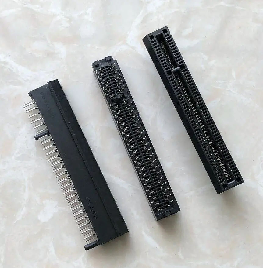 

For FOXCONN PCIE 98PinPCI - E 8 x 98Pin graphics card slotPlug 4 feet