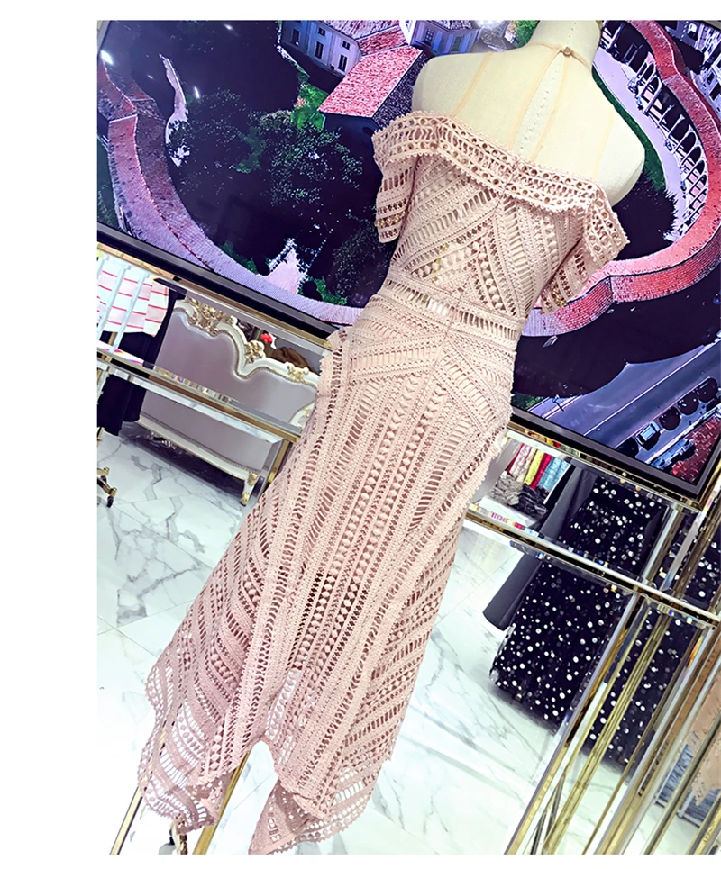 Женское кружевное платье с открытыми плечами праздничное пляжное миди осень