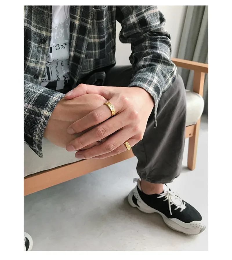 Новый 925 стерлингового серебристый неправильной формы поверхности пара колец