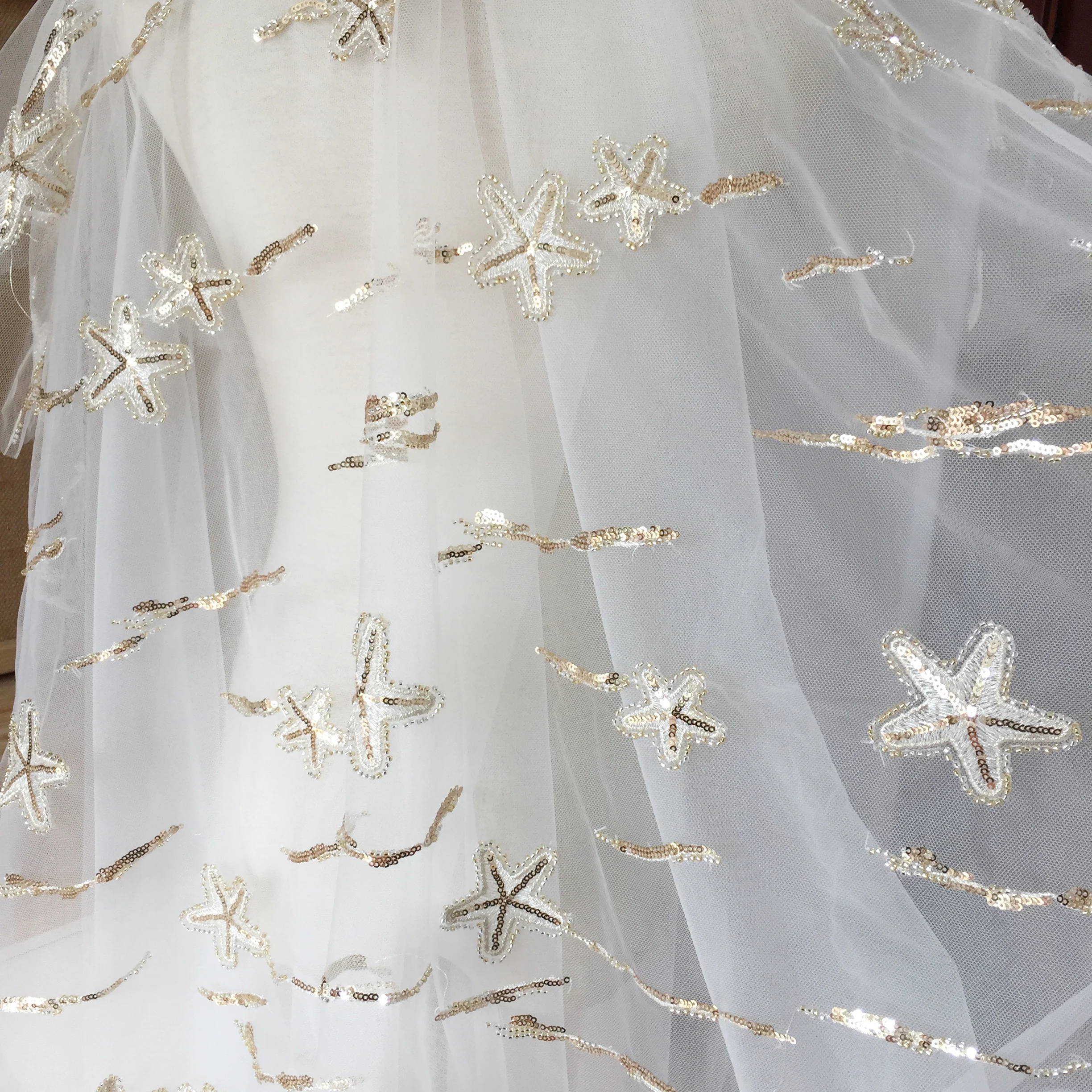 1 ярд великолепный светильник с аппликацией в виде Золотой звезды рыбы блесток