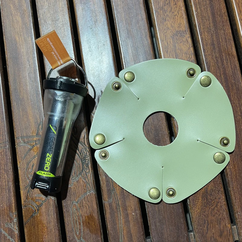 Простая классическая декоративная лампа для теплой атмосферы уличный кожаный