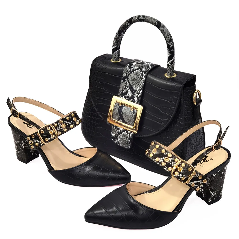 

Итальянский дизайн Новые в нигерийском стиле модные женские туфли комплект из обуви и сумки, украшенные и металла в черном цвете Цвет для ве...