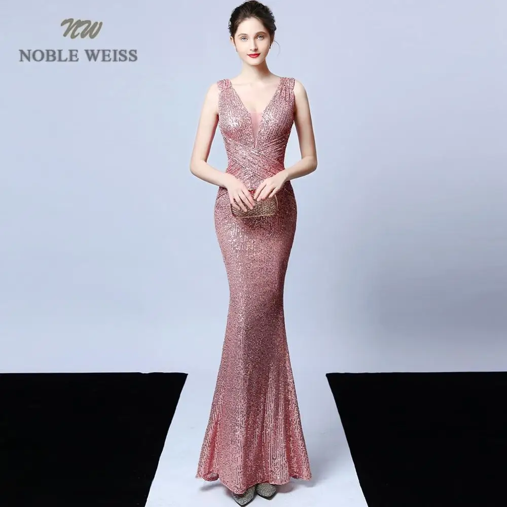 Женское вечернее платье в пол розовое/серое плиссированное с v образным вырезом и