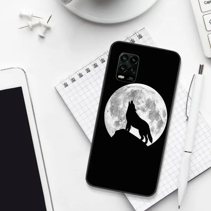 

Hungry Wolf Legend Soft Cover Phone Case For Xiaomi 8 9 Se 10 10pro Note 2 3 10 MIX2 S MAX2 3 F1 5X