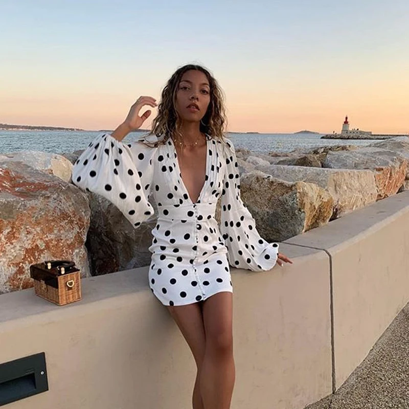 Женское облегающее платье Feditch белое в горошек с глубоким v образным вырезом и