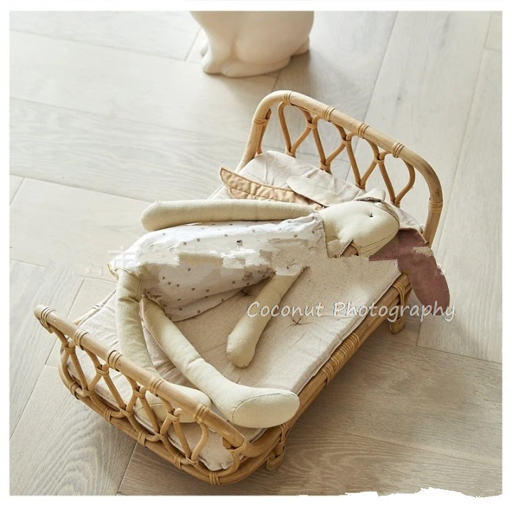 

Coconut Newborn Photography Props Bamboo rattan bed for baby shooting studio