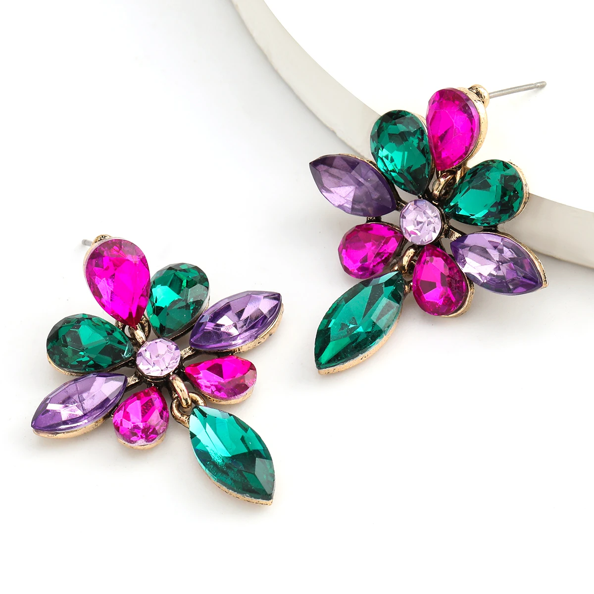 

2021 French Simple Color Rhinestone Geometric Earrings Fashion Party Shiny Dangle Earrings Exquisite Cute Jewelry