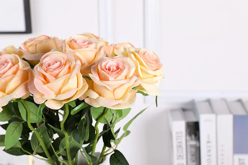 Erxiaobao Brand New Gradient Rose Artificial Flowers High Quality Fake Silk Wedding Flower for Home Living Room Decoration