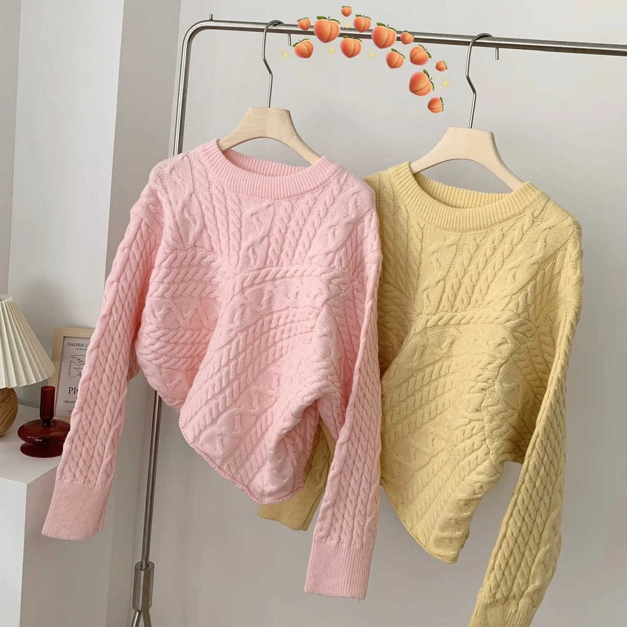 

Autumn and winter new female hooded sweater fashion tide sweater pullover solid color sweater one