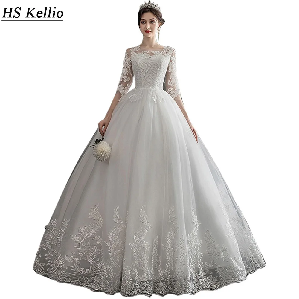 Свадебное платье с круглым вырезом бальное коротким рукавом кружевные свадебные