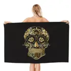 Банное полотенце из микрофибры с изображением золотого черепа