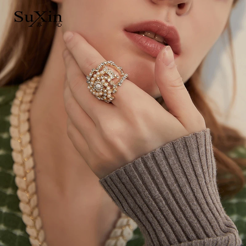 

SuXin 2020 new fashion zircon retro punk hip-hop hollow ring finger pearl ring jewelry women gift