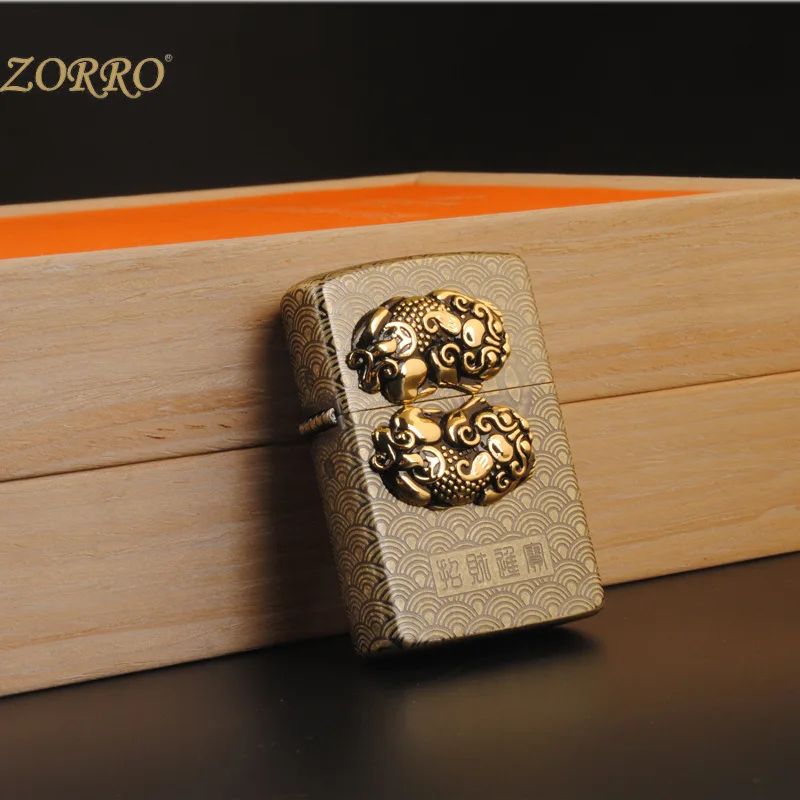 

Chinese brand Zorro paste chapter PI xiu metal rich kerosene personality creative lighter