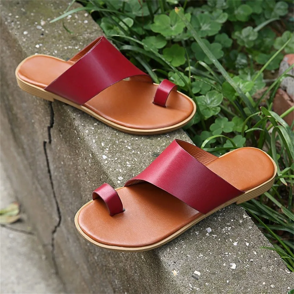 

2021 Beach Sandals Women New Clip Toe Slip On Ladies Comfortable Slippers 35-43 Large-Sized Female Casual Flat Slides