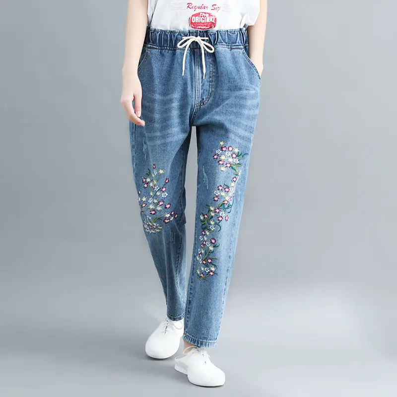 Женские джинсы с вышивкой размера плюс на весну и лето эластичной резинкой талии