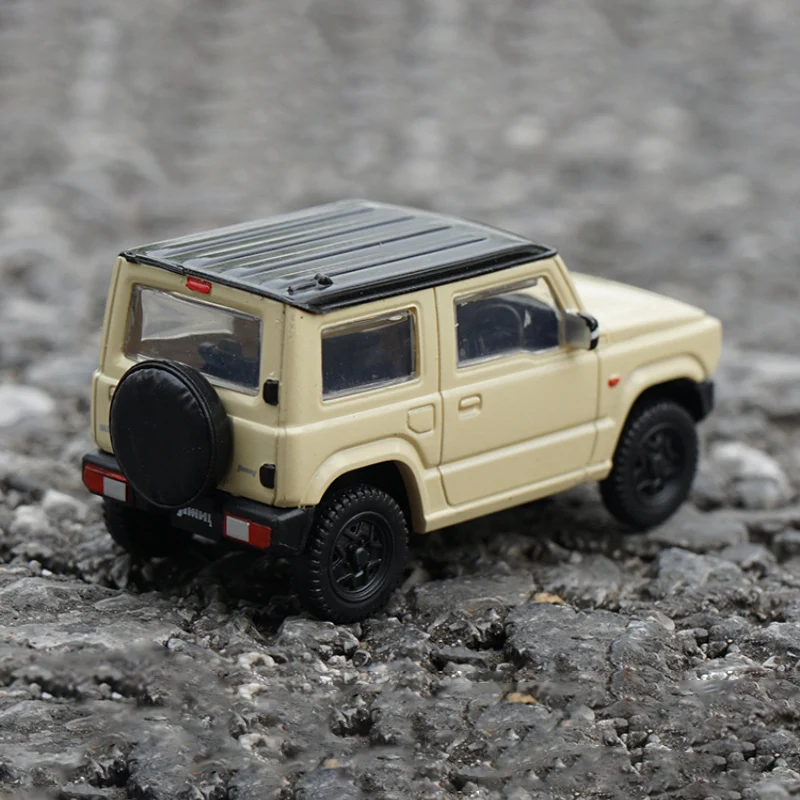 Коллекционная модель автомобиля Suzuki Jimny