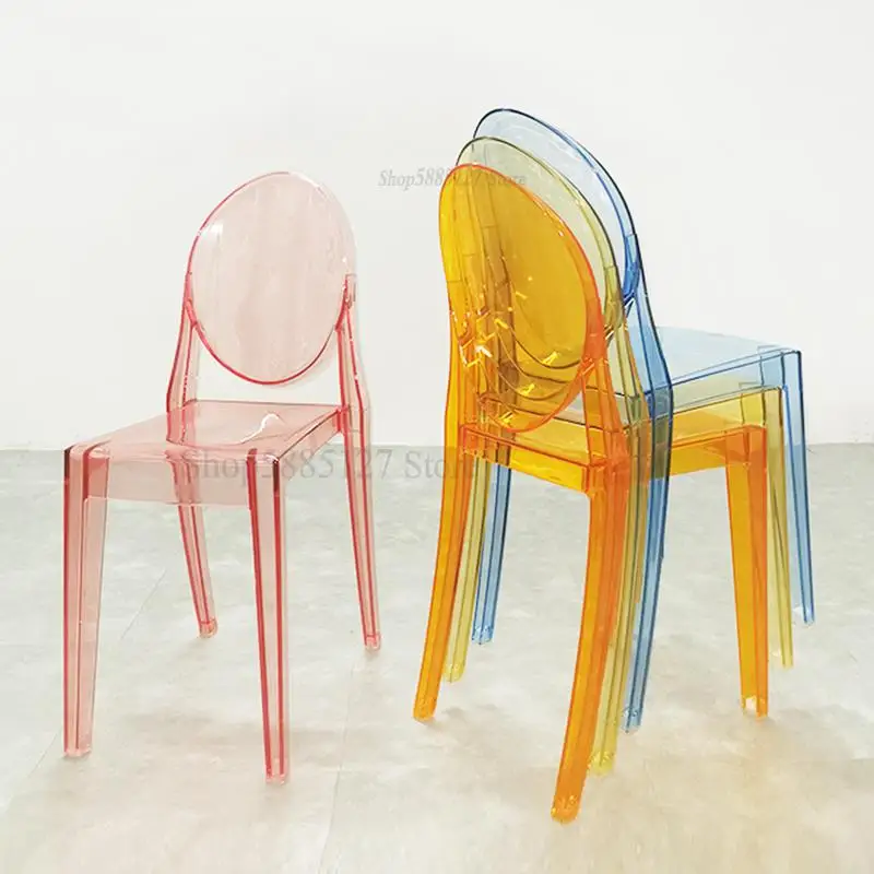 Европейский креативный прозрачный стул из акрила с персональностью современного Дьявола-призрака в отеле с пластиковой обеденной сеткой.