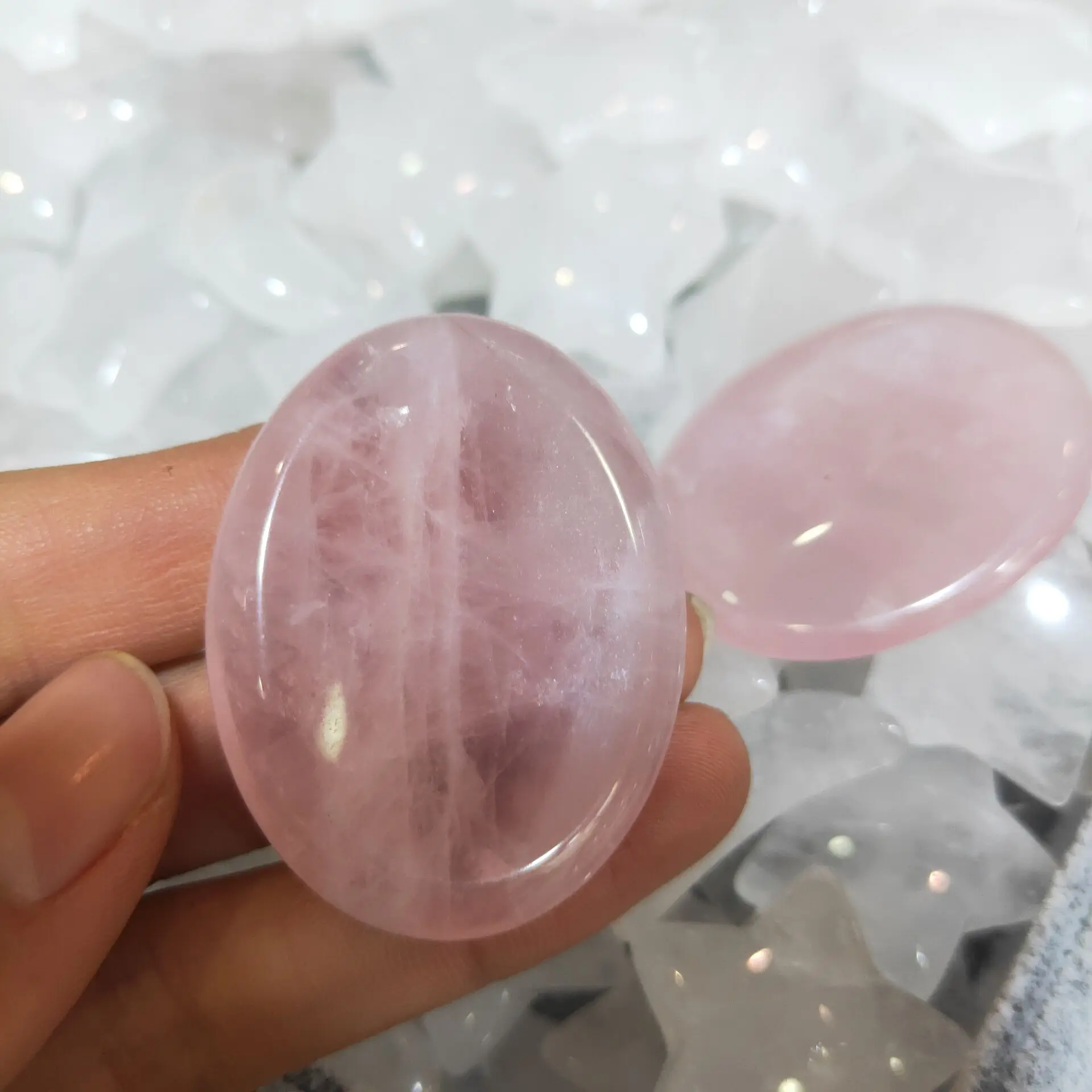 

1pcs Natural Pink Rose Crystal Worry Stone Quartz Decompression Stones Specimen Home Decoration Natural Healing Crystals