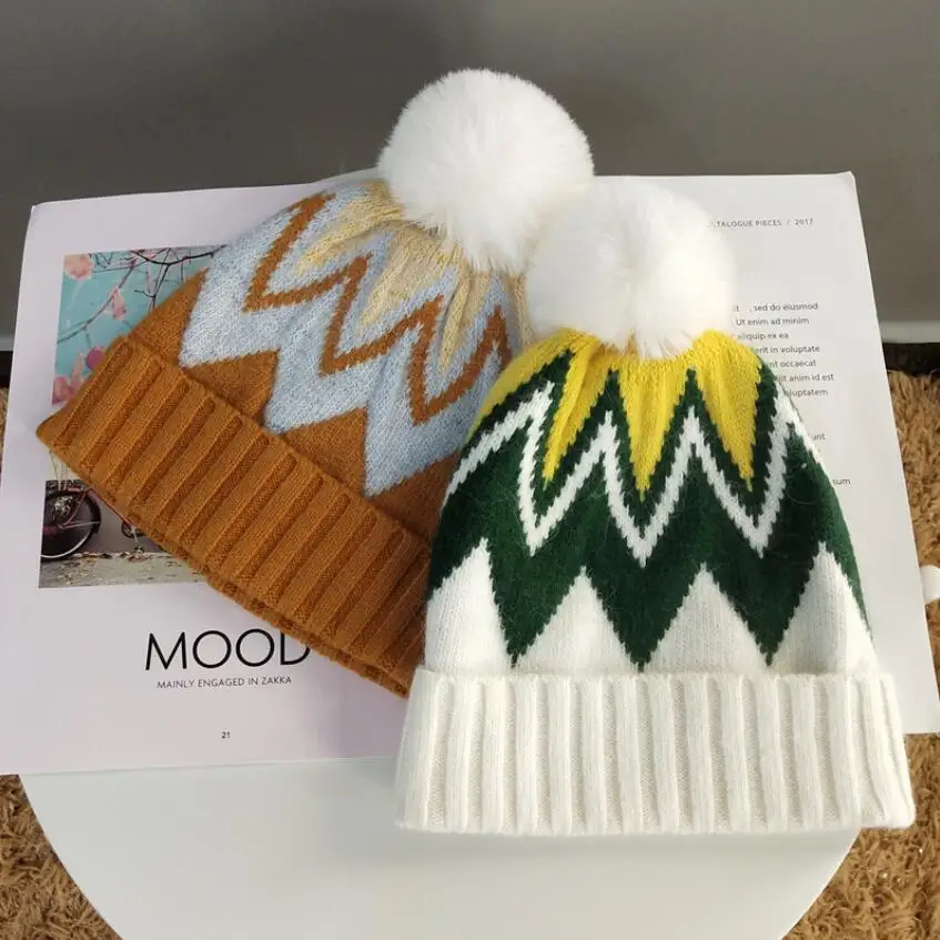 

Искусственная кожа для женщин и девочек 2021 Красная белая розовая теплая мягкая Вязаная кашемировая зимняя шапка в полоску