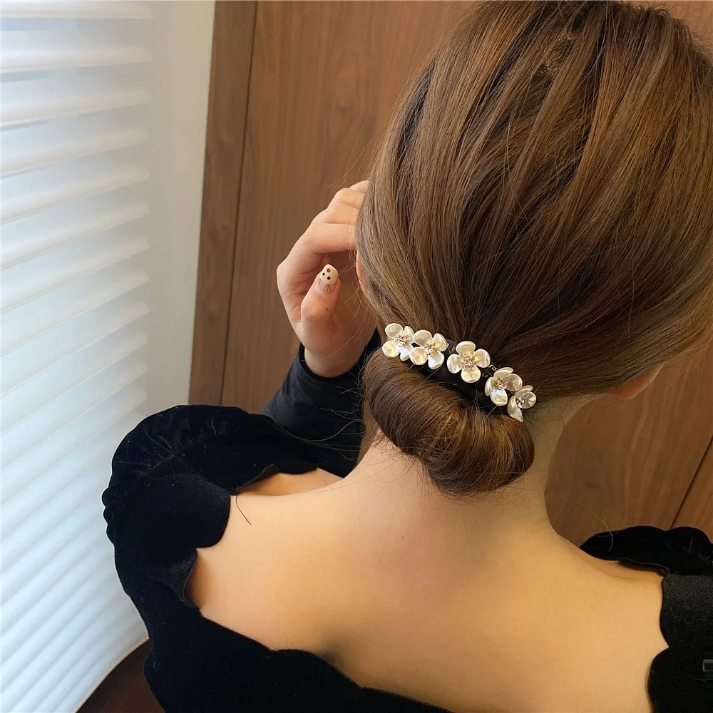

New Design Women Accessories Hair Holder Curling Tool Hand Made Flower Hair Device Pearls Hair Sticks